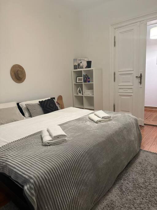 Grosses Apartment Am Kudamm Berlin Ngoại thất bức ảnh
